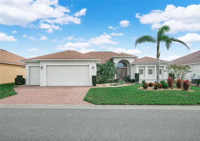 Single family home for sale at 6136 Pebble Beach Blvd, WINTER HAVEN, FL 33884 | MLS# P4939770