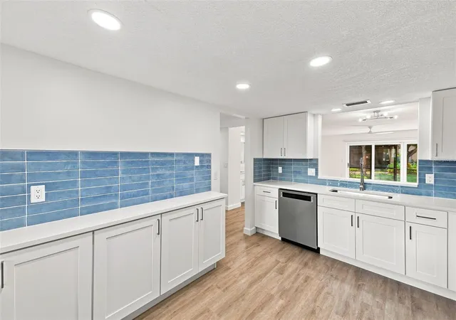 Photo 4 of Condo for sale at 700 Starkey Rd #311, Largo, FL 33771 | MLS# TB8545451 | Listing updated on 2026-09-28