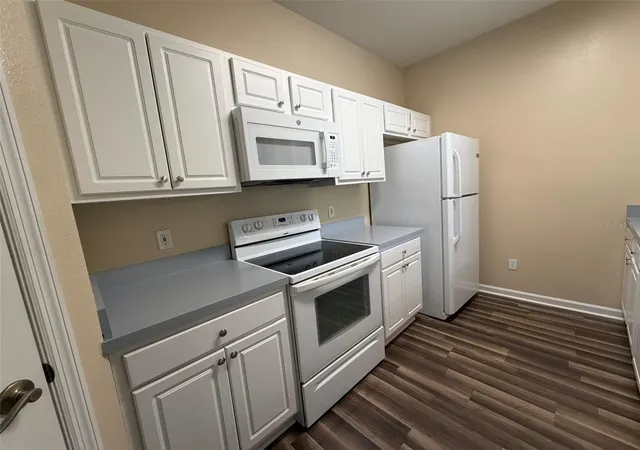 Photo 3 of Condo for sale at 13560 Turtle Marsh Loop #332, Orlando, FL 32837 | MLS# O6439095 | Listing updated on 2026-10-02