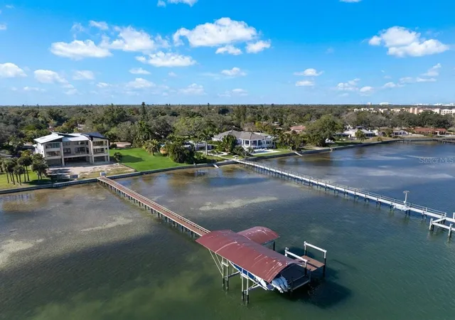 Photo 2 of Land for sale at 6100 Bahama Shrs Dr S, Saint Petersburg, FL 33705 | MLS# V4951113 | Listing updated on 2026-10-11