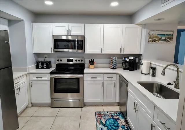 Photo 3 of Condo for sale at 1420 N Atlantic Ave #1102, Daytona Beach, FL 32118 | MLS# L4964820 | Listing updated on 2026-09-08