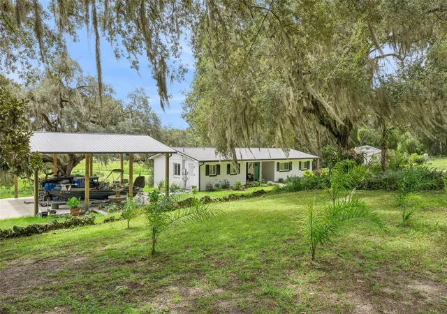 Photo 1 of Single family home for sale at 1476 Spring Lake Rd, Fruitland Park, FL 34731 | MLS# G5117362 | Listing updated on 2026-09-08