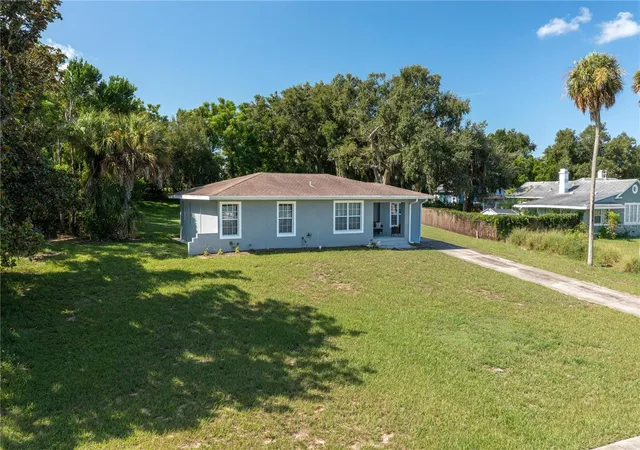 Photo 1 of Single family home for sale at 940 Carlton Ave, Lake Wales, FL 33853 | MLS# L4964821 | Listing updated on 2026-09-14