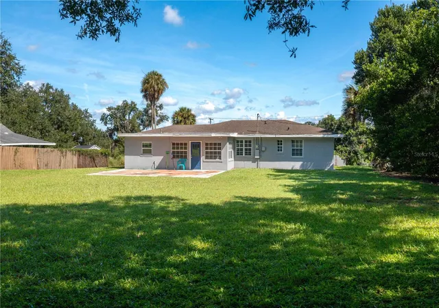 Photo 2 of Single family home for sale at 940 Carlton Ave, Lake Wales, FL 33853 | MLS# L4964821 | Listing updated on 2026-09-14