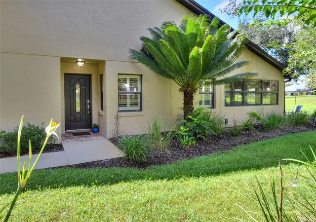 Photo 1 of Single family home for sale at 2801 Wingfoot Ct, Winter Haven, FL 33884 | MLS# P4939773 | Listing updated on 2026-09-20