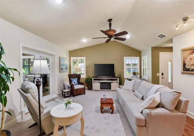 Photo 2 of Single family home for sale at 2801 Wingfoot Ct, Winter Haven, FL 33884 | MLS# P4939773 | Listing updated on 2026-09-20
