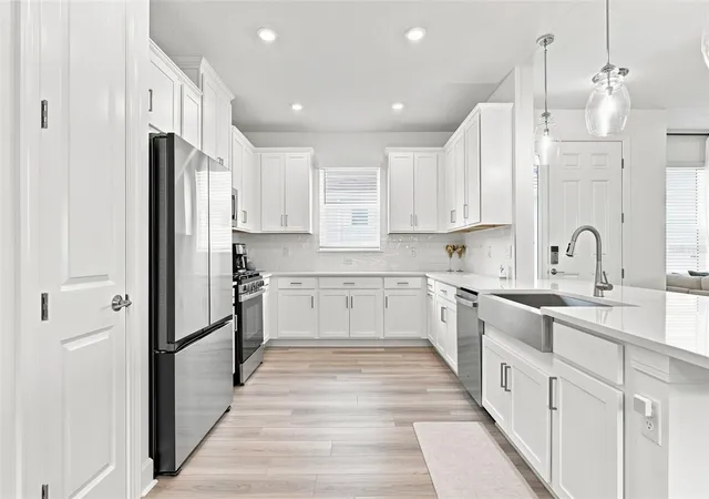 Photo 4 of Single family home for sale at 3165 Alba Cir, Bradenton, FL 34211 | MLS# A4705031 | Listing updated on 2026-09-04