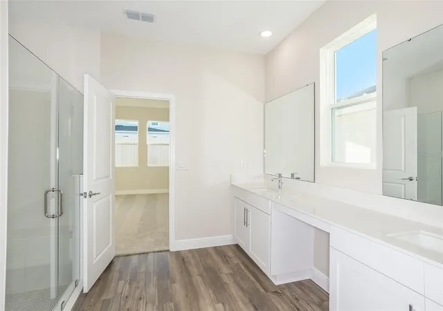 Photo 4 of Sale Pending at 33527 Twilight Sea Pl, Dade City, FL 33525 | MLS# TB8545496 | Listing updated on 2026-09-16