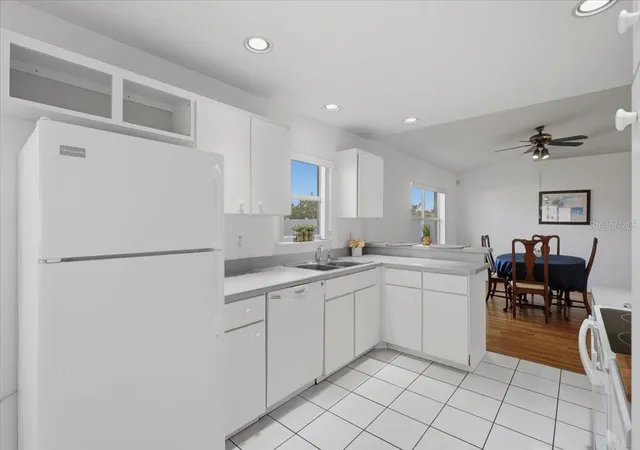 Photo 4 of Sale Pending at 7 Fifer Ln, Palm Coast, FL 32137 | MLS# FC321219 | Listing updated on 2026-09-21