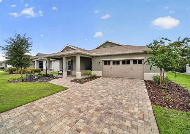 Photo 3 of Single family home for sale at 10259 SW 99th Lane, Ocala, FL 34481 | MLS# OM731669 | Listing updated on 2026-09-17