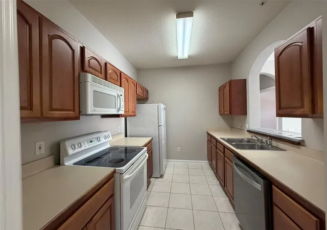 Photo 4 of Sale Pending at 13524 Turtle Marsh Loop #621, Orlando, FL 32837 | MLS# O6439153 | Listing updated on 2026-10-02