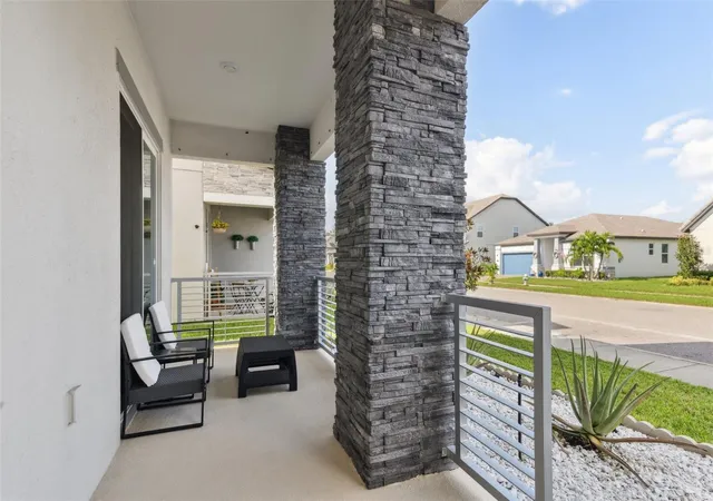 Photo 2 of Single family home for sale at 2273 Standing Rock Cir, Oakland, FL 34787 | MLS# O6439158 | Listing updated on 2026-09-28