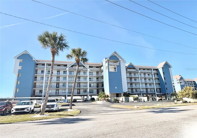 Listing Photo 1 - Condo for sale in building located at 4620 Bay Blvd, Port Richey, FL 34668 - Unit #1142