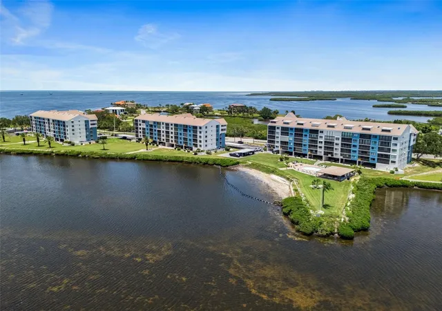Listing Photo 4 - Condo for sale in building located at 4620 Bay Blvd, Port Richey, FL 34668 - Unit #1142