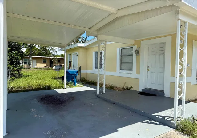 Photo 3 of Single family home for sale at 6415 Elder St, Spring Hill, FL 34606 | MLS# W7889202 | Listing updated on 2026-09-17