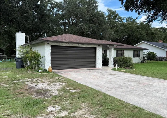 Single family home for sale at 124 N Pointe Dr, AUBURNDALE, FL 33823 | MLS# L4964830