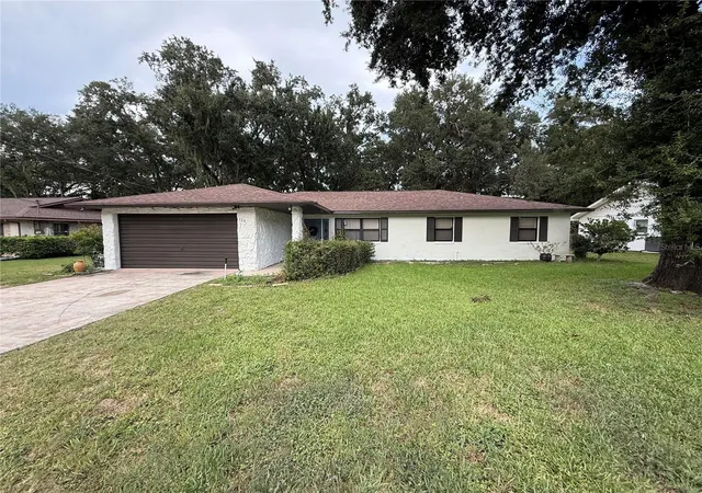 Photo 2 of Single family home for sale at 124 N Pointe Dr, Auburndale, FL 33823 | MLS# L4964830 | Listing updated on 2026-10-10