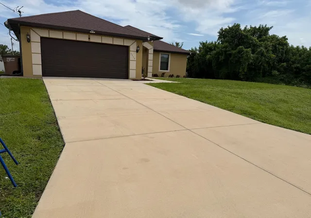 Photo 2 of Single family home for sale at 3015 12th Street SW, Lehigh Acres, FL 33976 | MLS# G5117368 | Listing updated on 2026-09-05