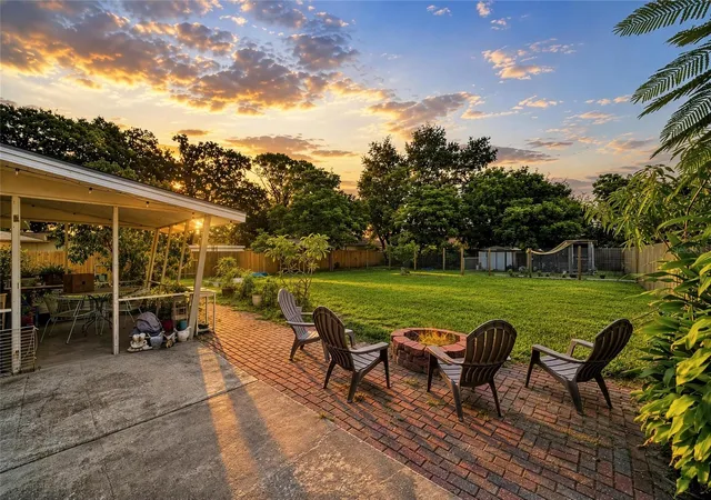 Photo 3 of Single family home for sale at 5423 21st Street W, Bradenton, FL 34207 | MLS# A4705055 | Listing updated on 2026-09-28