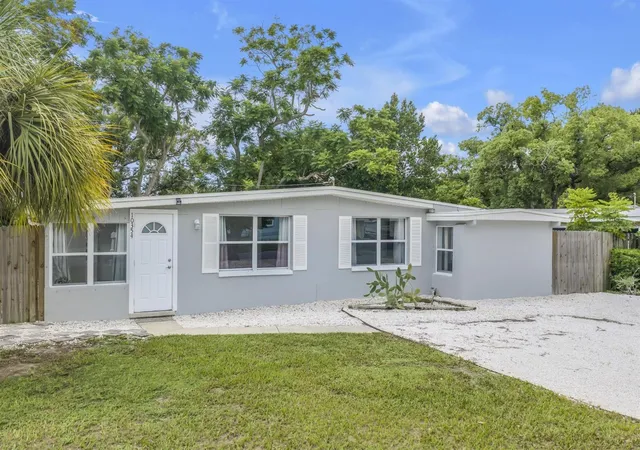 Photo 2 of Single family home for sale at 10354 110th Avenue, Largo, FL 33773 | MLS# TB8545529 | Listing updated on 2026-10-04