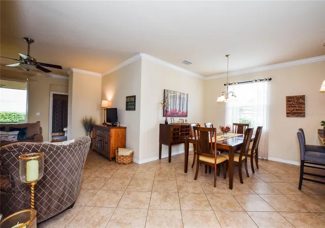 Photo 3 of Single family home for sale at 2122 Snapdragon Ln, Venice, FL 34292 | MLS# A4705057 | Listing updated on 2026-10-18