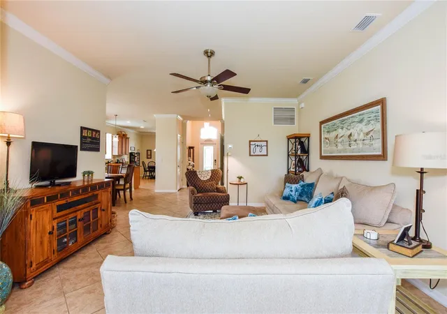 Photo 4 of Single family home for sale at 2122 Snapdragon Ln, Venice, FL 34292 | MLS# A4705057 | Listing updated on 2026-10-18