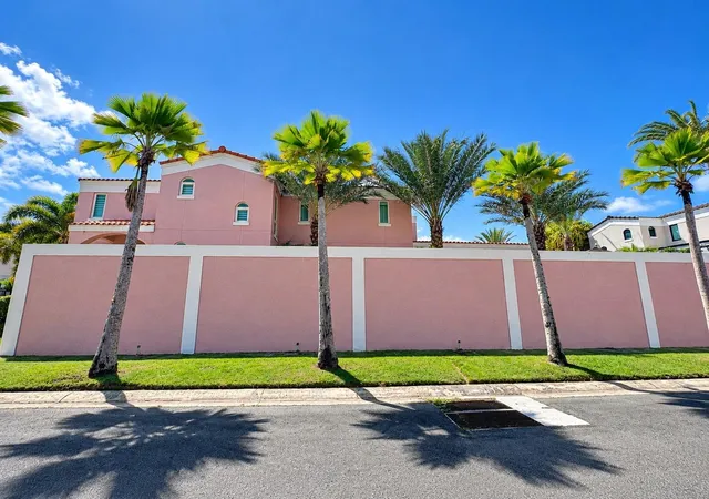 Photo 2 of Single family home for sale at 49 Via Naranjales Urb Las Nubes, Caguas, PR 00727 | MLS# PR9123942 | Listing updated on 2026-10-06