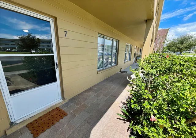 Photo 3 of Condo for sale at 2000 World Pkwy Blvd #7, Clearwater, FL 33763 | MLS# TB8545541 | Listing updated on 2026-09-23