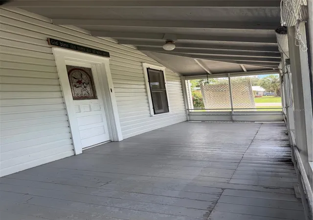 Photo 3 of Single family home for sale at 146 N Hernando Ave, Arcadia, FL 34266 | MLS# C7530357 | Listing updated on 2026-09-12