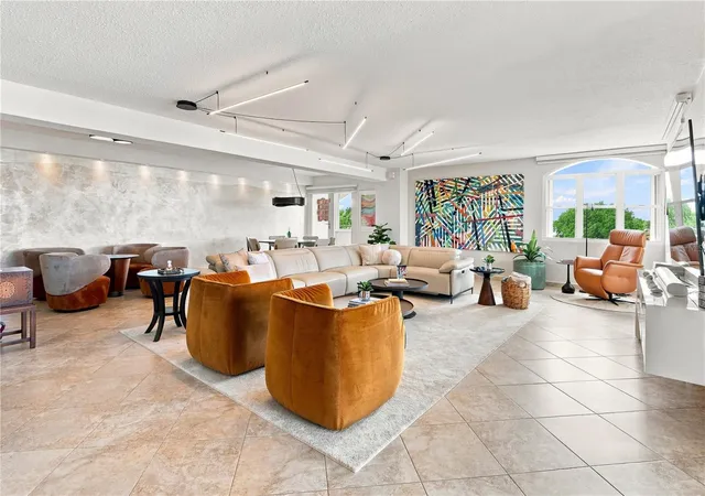 Photo 2 of Condo for sale at Pr  2 Plz Real Caparra #PH6, Guaynabo, PR 00966 | MLS# PR9123943 | Listing updated on 2026-09-25