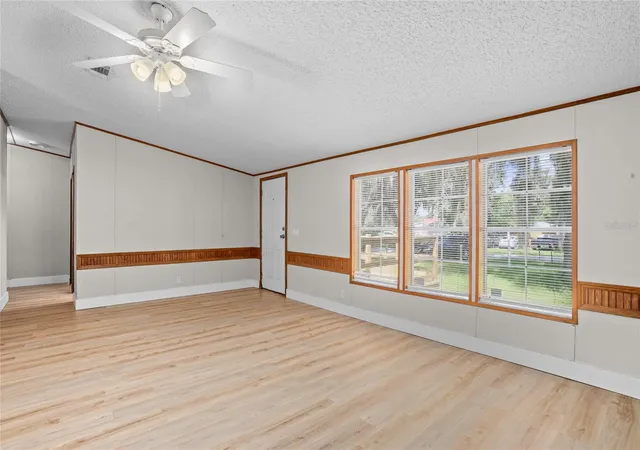 Photo 1 of Manufactured home for sale at 4706 Myrtle View Dr S, Mulberry, FL 33860 | MLS# TB8545546 | Listing updated on 2026-10-06