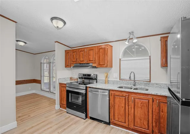 Photo 2 of Manufactured home for sale at 4706 Myrtle View Dr S, Mulberry, FL 33860 | MLS# TB8545546 | Listing updated on 2026-10-06