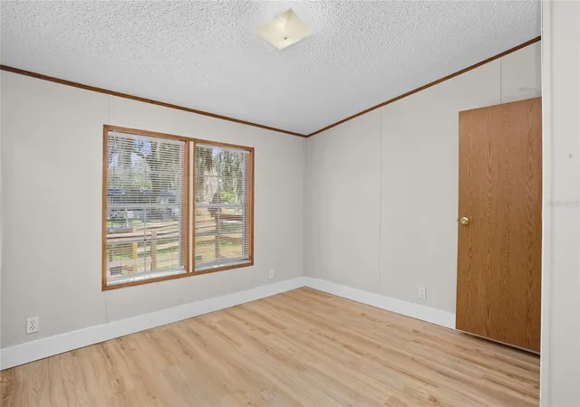 Photo 4 of Manufactured home for sale at 4706 Myrtle View Dr S, Mulberry, FL 33860 | MLS# TB8545546 | Listing updated on 2026-10-06
