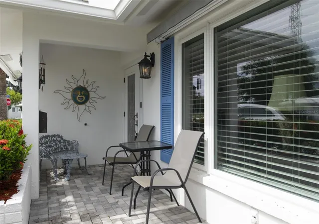 Photo 3 of Sale Pending at 4035 Mainlands Blvd N, Pinellas Park, FL 33782 | MLS# TB8545550 | Listing updated on 2026-09-29