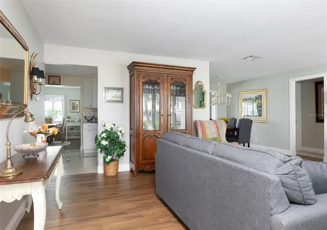 Photo 4 of Sale Pending at 4035 Mainlands Blvd N, Pinellas Park, FL 33782 | MLS# TB8545550 | Listing updated on 2026-09-29