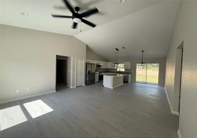 Photo 4 of Sale Pending at 13781 SE 40th Terrace, Summerfield, FL 34491 | MLS# OM731685 | Listing updated on 2026-09-06