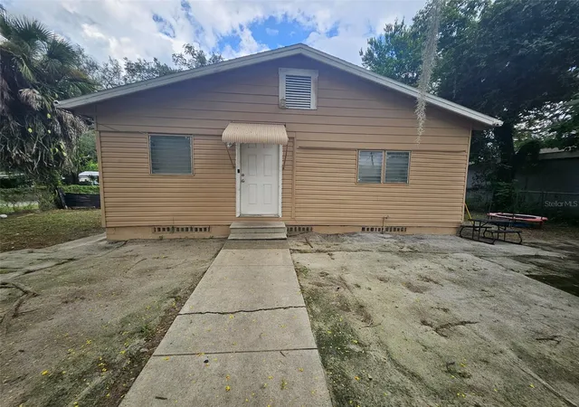 Photo 1 of Single family home for sale at 1410 E Annie St, Tampa, FL 33612 | MLS# TB8545556 | Listing updated on 2026-10-07