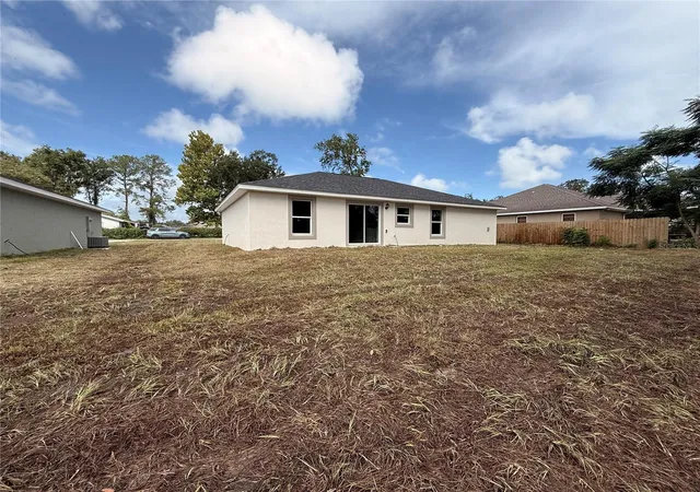 Photo 3 of Sale Pending at 13765 Se 40th Terrace, Summerfield, FL 34491 | MLS# OM731688 | Listing updated on 2026-09-08