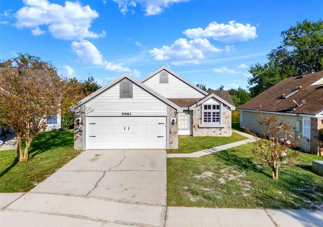 Photo 1 of Single family home for sale at 9981 Aloma Bnd Ln, Oviedo, FL 32765 | MLS# O6439191 | Listing updated on 2026-09-05