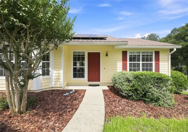 Photo 4 of Sale Pending at 8516 NW 35th Lane, Gainesville, FL 32606 | MLS# GC543252 | Listing updated on 2026-09-13