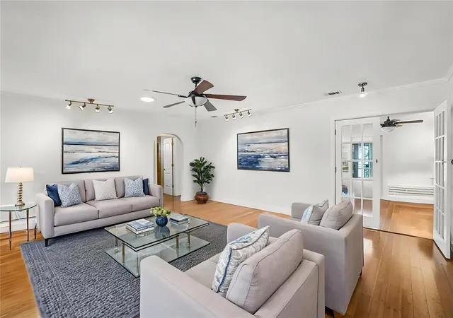 Photo 2 of Single family home for sale at 1010 45th Street N, Saint Petersburg, FL 33713 | MLS# TB8545577 | Listing updated on 2026-09-12