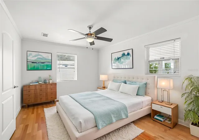 Photo 3 of Single family home for sale at 1010 45th Street N, Saint Petersburg, FL 33713 | MLS# TB8545577 | Listing updated on 2026-09-12