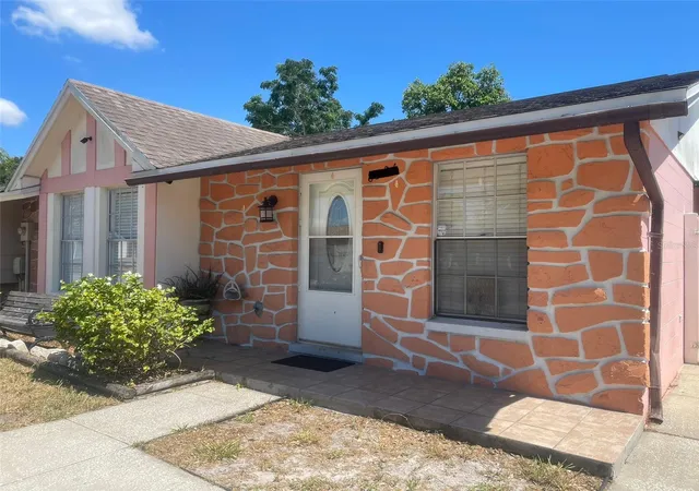 Photo 2 of House for sale at 8524 Catalina Dr, Tampa, FL 33615 | MLS# TB8545578 | Listing updated on 2026-09-04