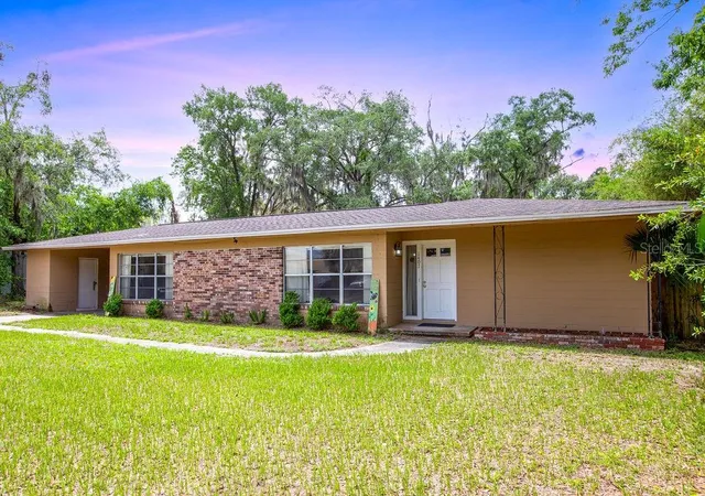 Photo 2 of Single family home for sale at 1407 Nw 21st Avenue, Gainesville, FL 32605 | MLS# GC543253 | Listing updated on 2026-09-07