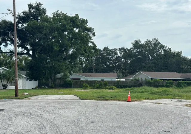 Photo 4 of Land for sale at 4702 W San Carlos St, Tampa, FL 33629 | MLS# TB8545584 | Listing updated on 2026-10-04