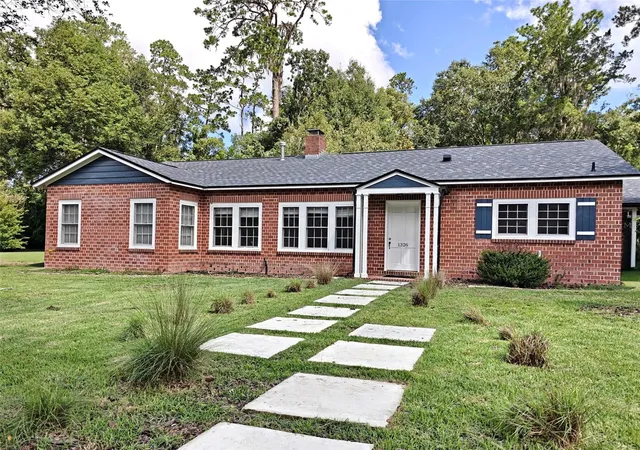 Photo 1 of Single family home for sale at 1326 Nw 10th Avenue, Gainesville, FL 32605 | MLS# GC543254 | Listing updated on 2026-09-05
