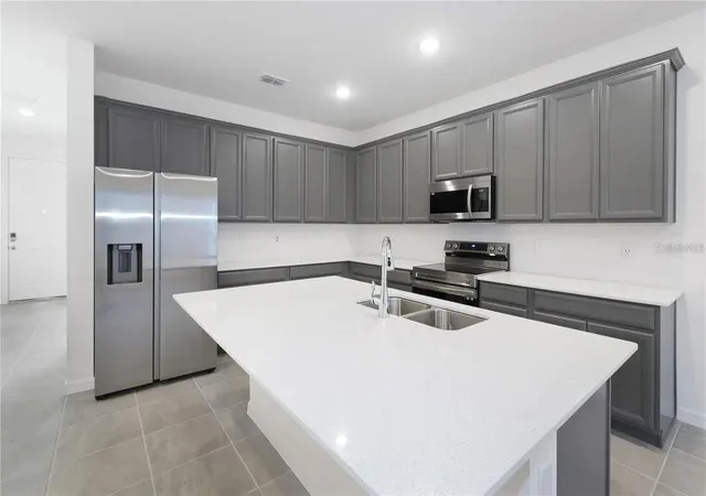 Photo 2 of Townhouse for sale at 7025 Twilight Bay Dr, Winter Garden, FL 34787 | MLS# S5156936 | Listing updated on 2026-09-05