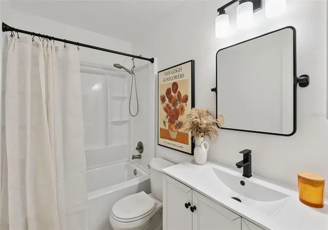Photo 4 of House for sale at 2912 Prince Oak Ct, Saint Cloud, FL 34769 | MLS# O6439207 | Listing updated on 2026-09-25