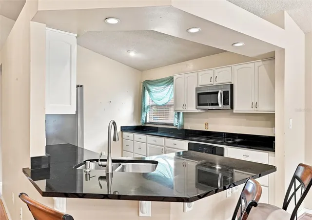 Photo 3 of Single family home for sale at 1109 Piedmont Oaks Dr, Apopka, FL 32703 | MLS# O6439209 | Listing updated on 2026-09-17