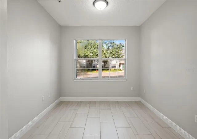Listing Photo 4 - Condo for sale in building located at 431 Southern Pecan Cir, Winter Garden, FL 34787 - Unit #101